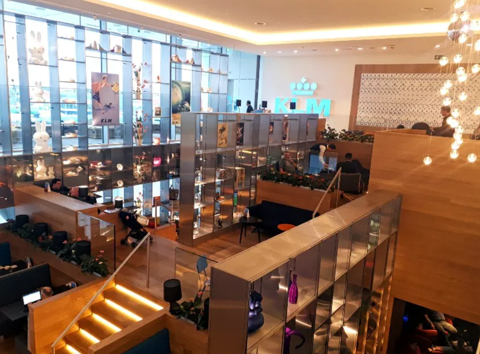 KLM lounges at AMS Airport